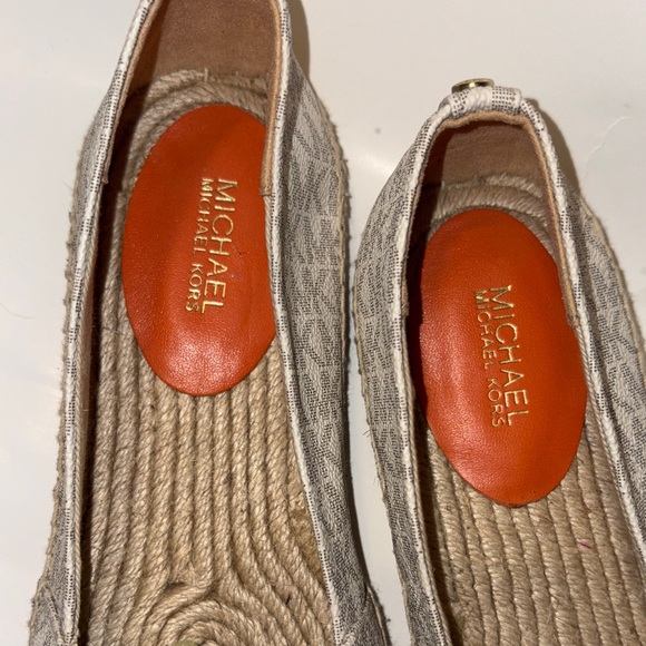 Michael Kors Kendrick Espadrilles Slip Ons W/ Signature Palm Tree Graphic - Picture 3 of 7